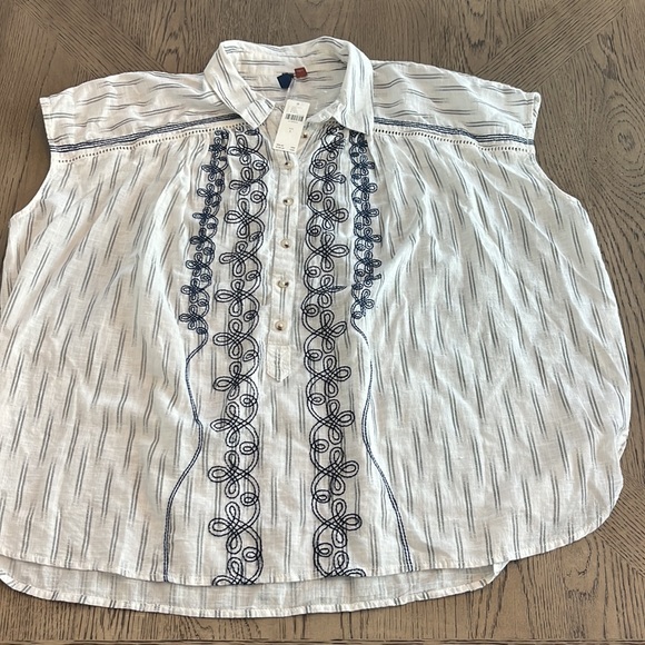 Pilcro Embroidered Surf Blouse BLUE MOTIF Large NWT - Picture 9 of 10
